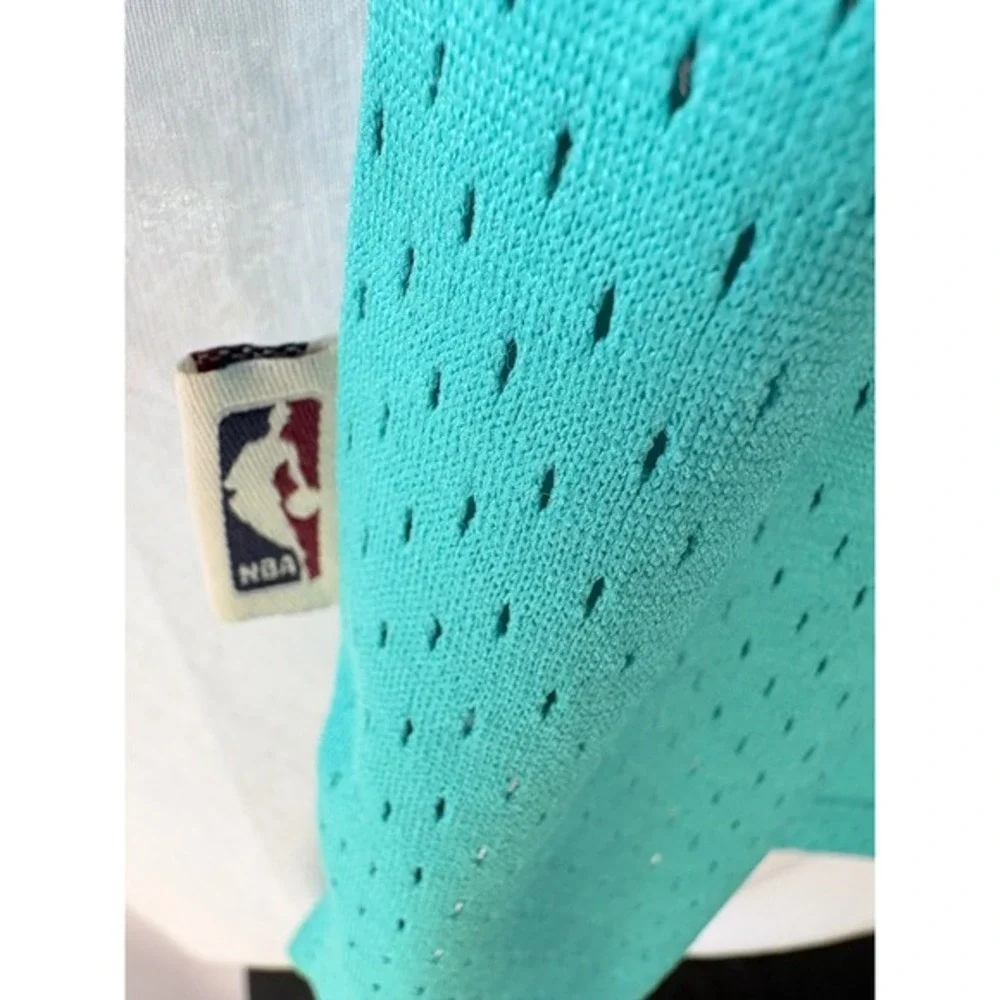 Vancouver Grizzlies Mike Bibby 10 Adidas Hardwood‎ Classics Jersey Medium Teal
